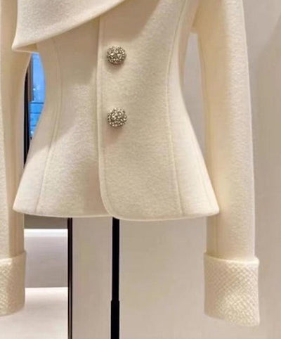 Lola - Elegancki blezer z guzikami