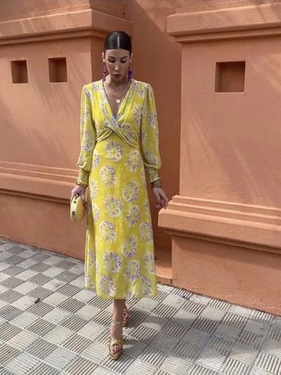 Marisella™ | Elegancka Letnia Sukienka w Kwiaty do Stworzenia Świeżego i Kobiecego Stylu