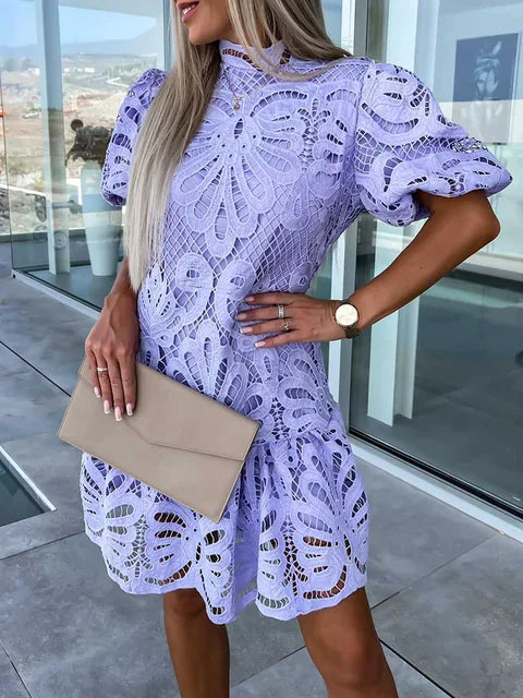 Marissa | Sukienka z haftowaną koronką