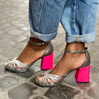 Seraphina™ | Lśniące sandały na grubej szpilce z eleganckim zapięciem