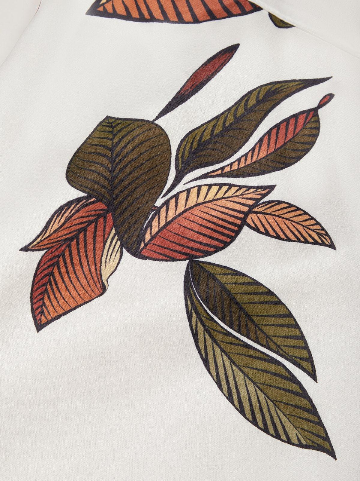 Midi sukienka o dopasowanym kroju z satyny z krótkimi rękawami i wzorem w białe liście